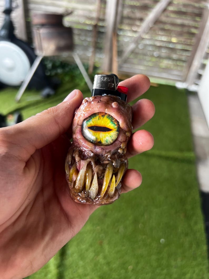Monstrous Lighter Sleeve II