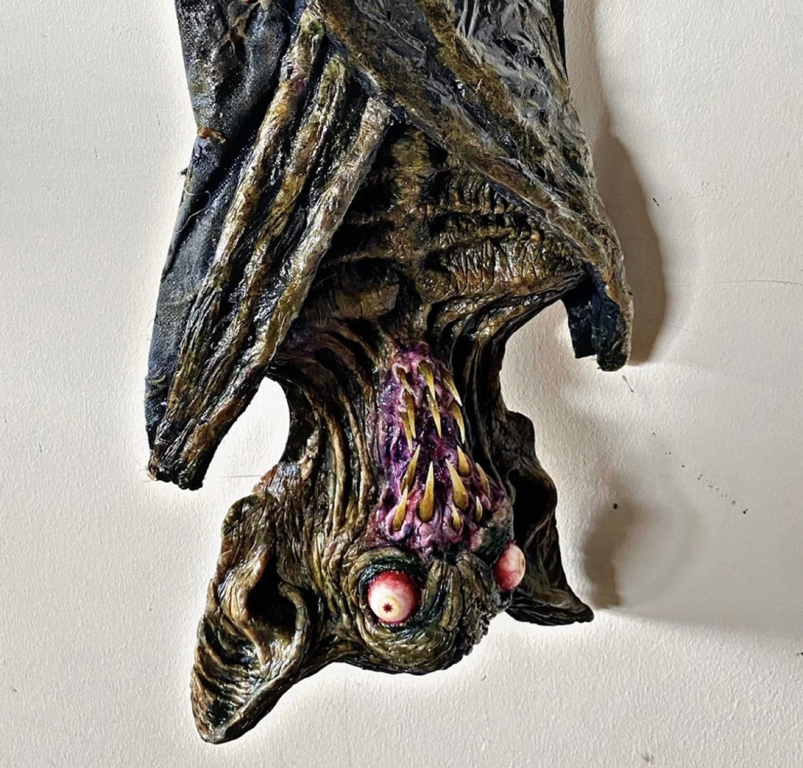 Petrifying Horror Vampire Bat — view 5