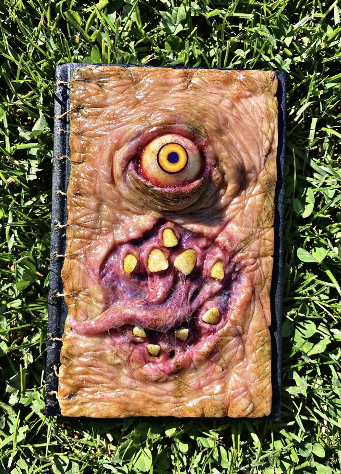 Disturbing Scary Sketchbook A6 — view 2