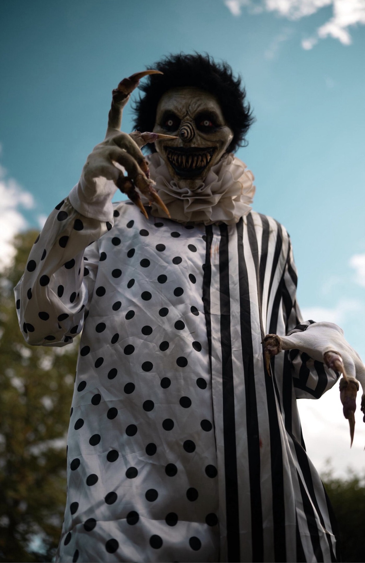 Laughing Jack — Full Body Creature Suit — view 9