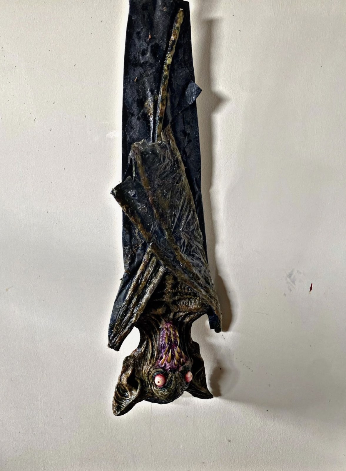 Petrifying Horror Vampire Bat — view 6